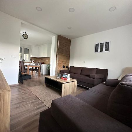 Sara Apartment ไยเซ ภายนอก รูปภาพ